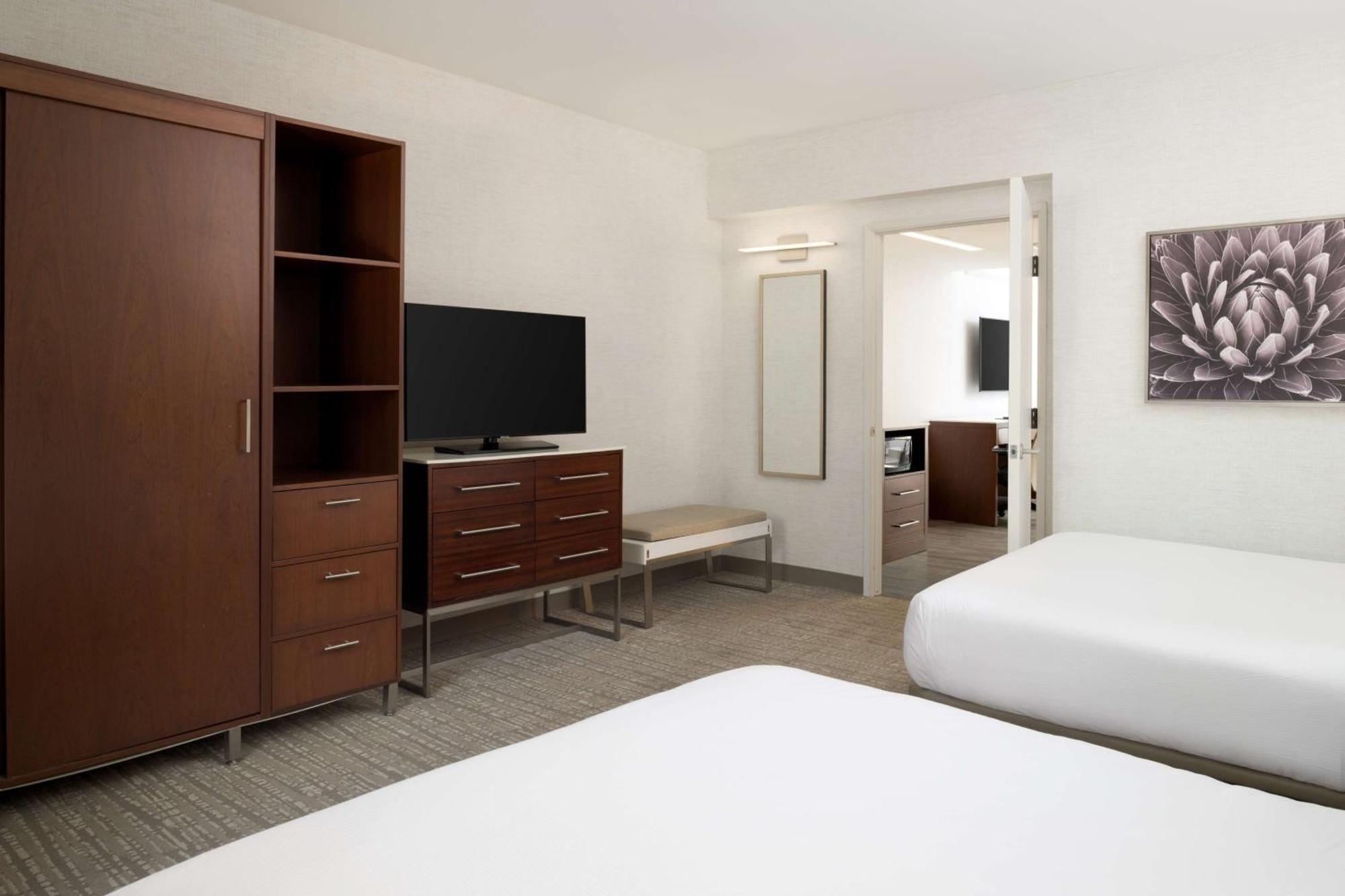 Doubletree Suites By Hilton Феникс Экстерьер фото